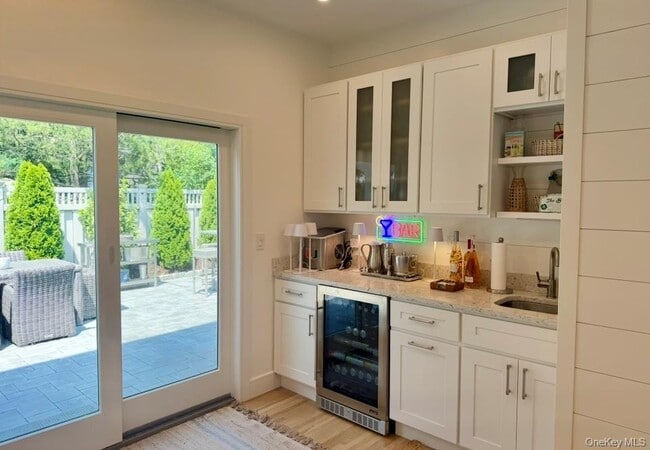 Building Photo - 2174 Bay Blvd