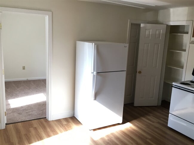 Building Photo - 141 Second St