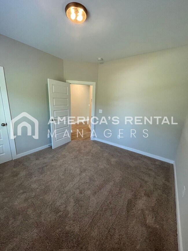 Building Photo - Home for Rent in Jasper, AL!!!  View with 48 Hours Notice!