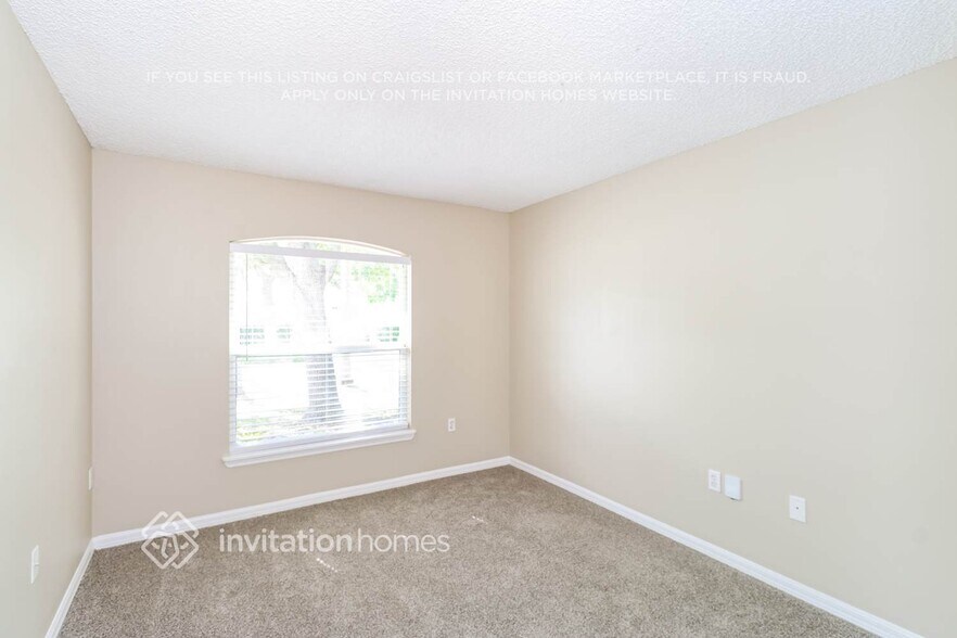Building Photo - 2733 Maderia Cir