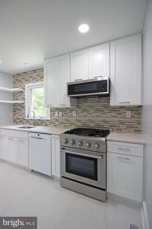 Building Photo - 6811 Glenmont St