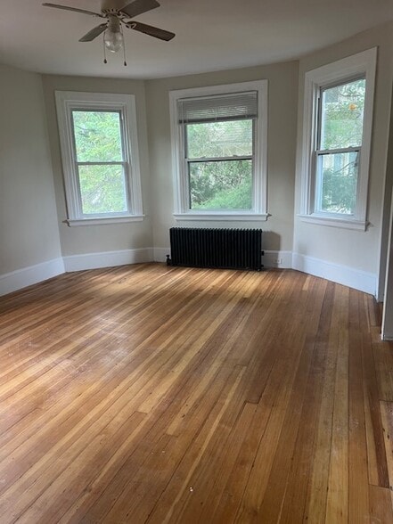 Building Photo - 415 Blackstone St
