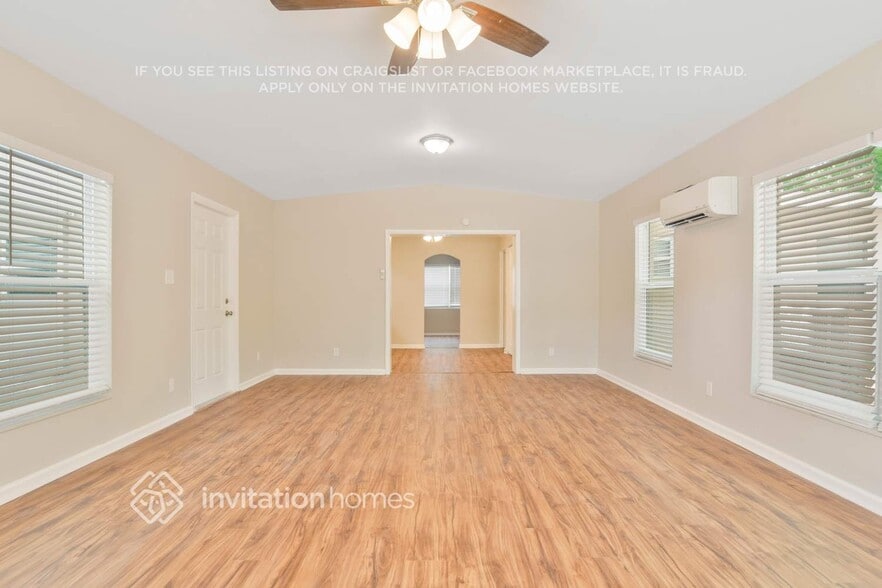 Building Photo - 5121 Liming Ave