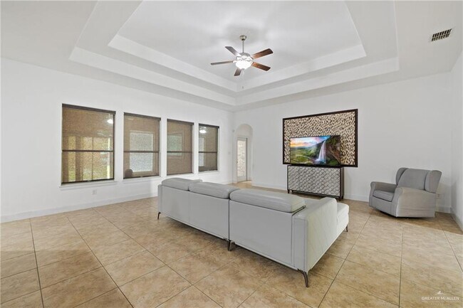 Building Photo - 26 Santa Inez St