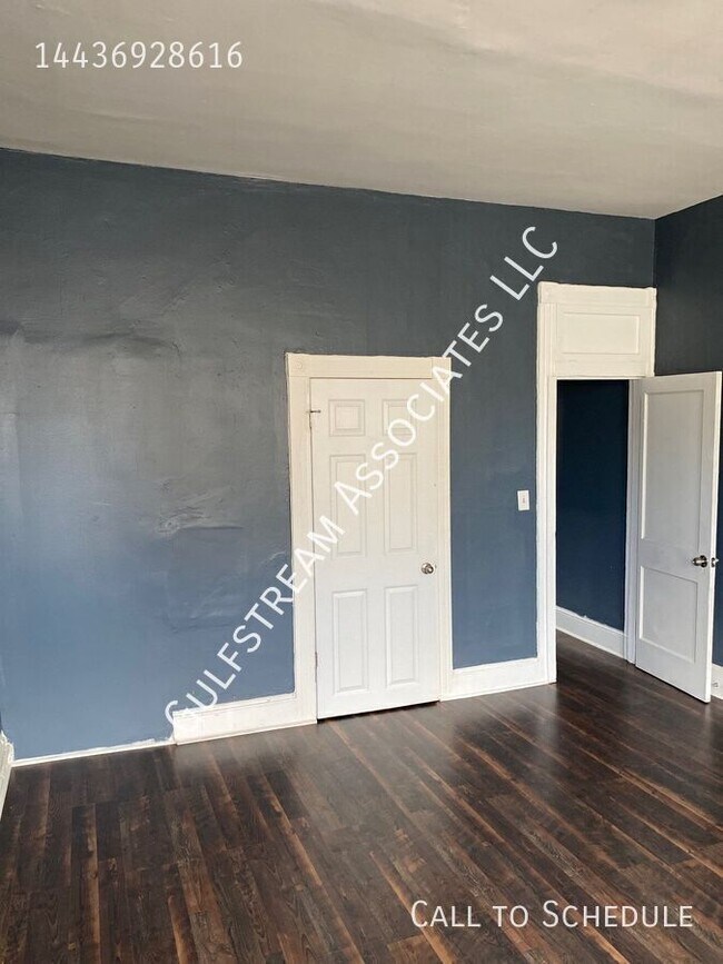 Building Photo - 204 N Monroe St