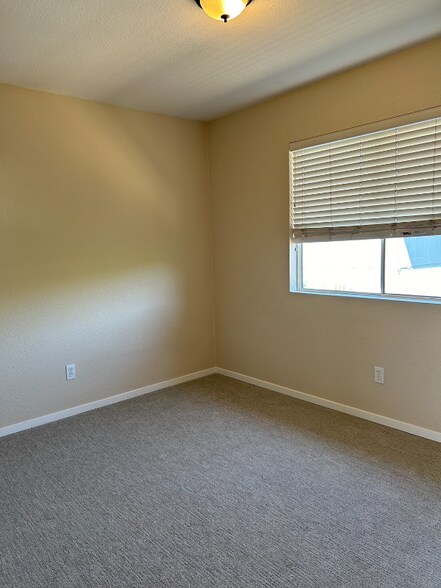 Building Photo - 2396 Amethyst Way