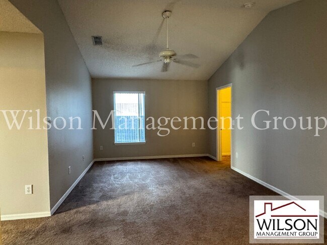 Building Photo - 4944 Waterside Pointe Cir