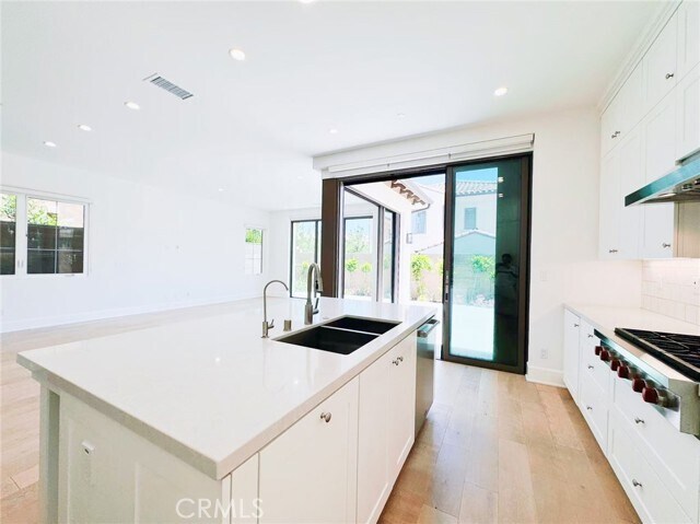 Building Photo - 224 Fiore