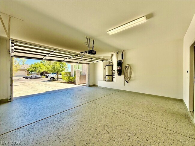 Building Photo - 3347 Chesterbrook Ct