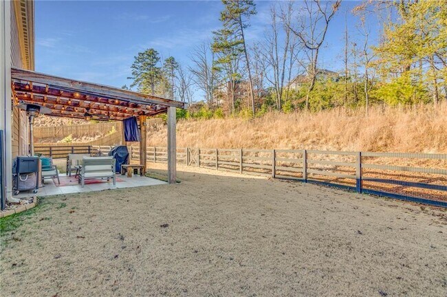 Building Photo - 1855 Kingsbury Dr