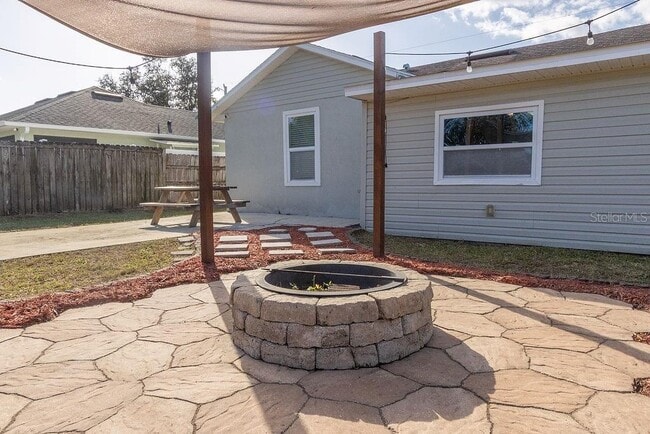 Building Photo - 1145 8th Ave