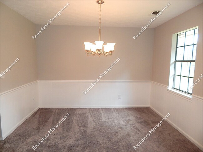 Building Photo - 9075 Dorsey Rd