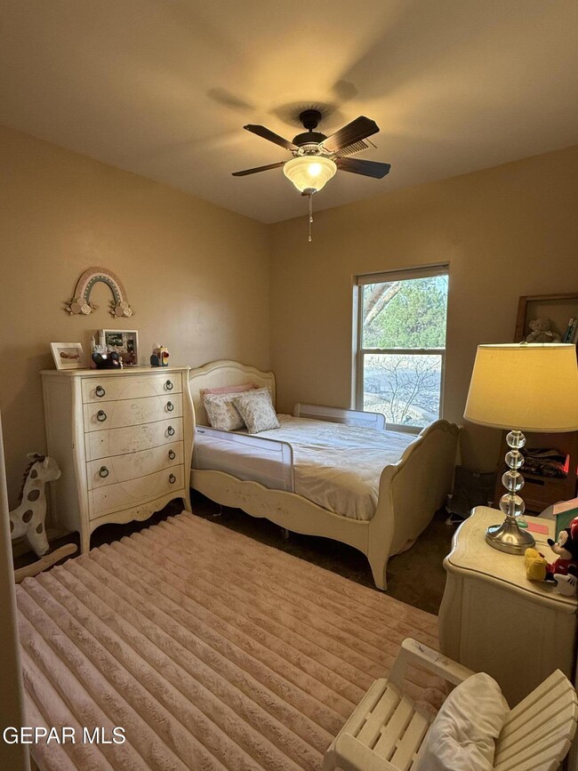 Building Photo - 5936 Anapaula Dr