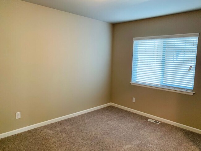 Building Photo - 5 bd 3.5 bath Bothell Single Family House ...