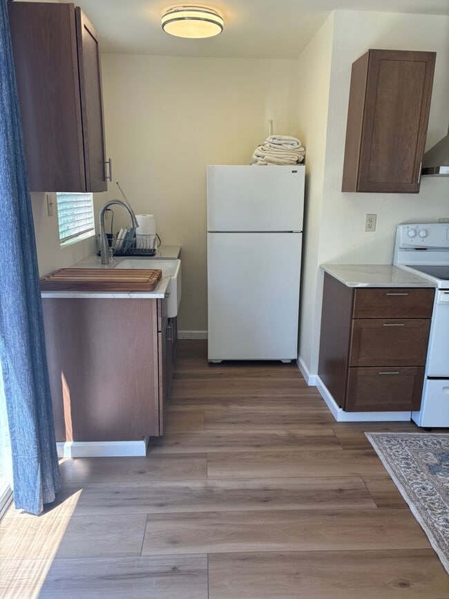Building Photo - Large Renovated Studio on Large Lot