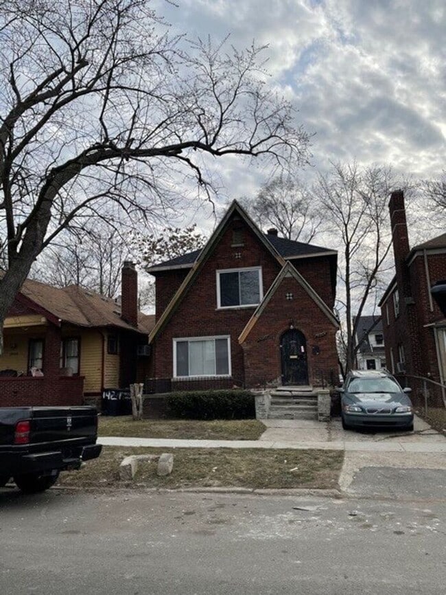 Building Photo - Fully Remodeled - Section 8 Accepted- Skip...