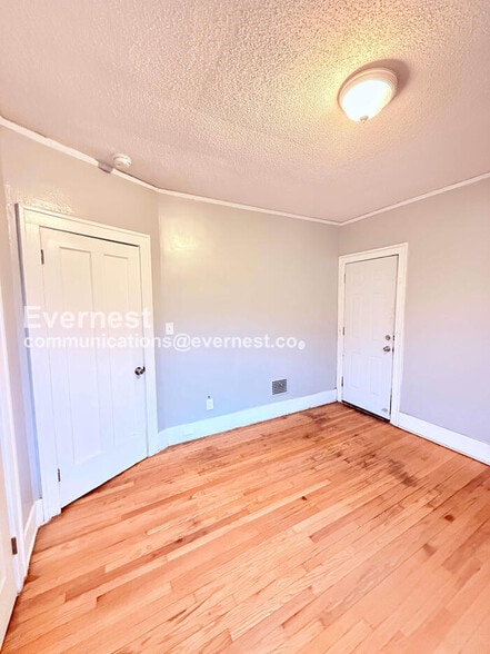 Building Photo - 12703 Northlawn St