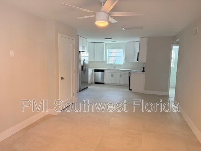 Building Photo - 5039 N Beach Rd