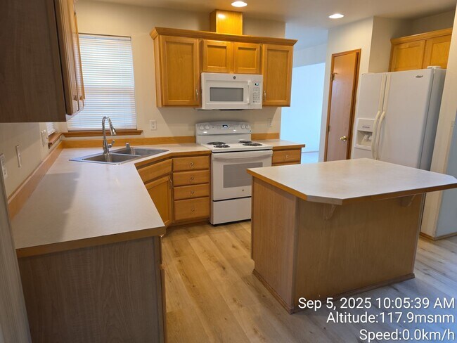 Building Photo - Rental home - Lea Hill area, Two story - 3...