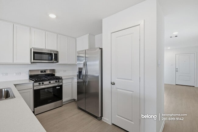 Building Photo - 10814 Red Orchid Dr