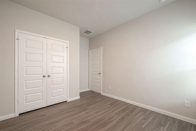 Building Photo - 5318 Briana Dee Dr