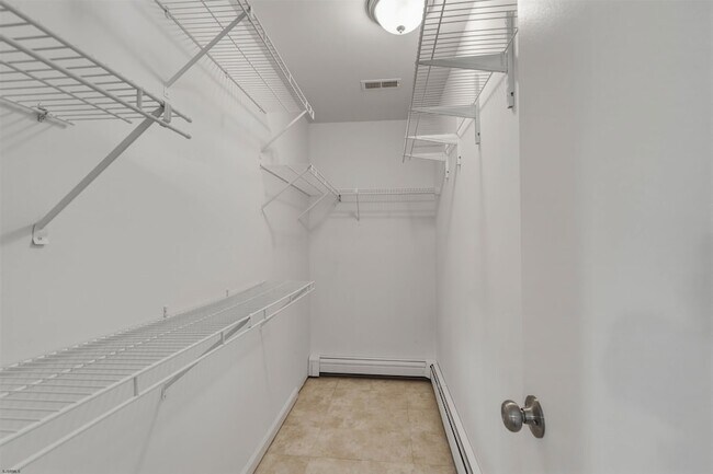 Building Photo - 715 Lafayette Blvd