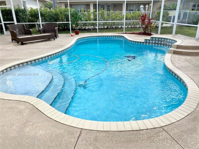 Building Photo - 4451 Seneca Ave