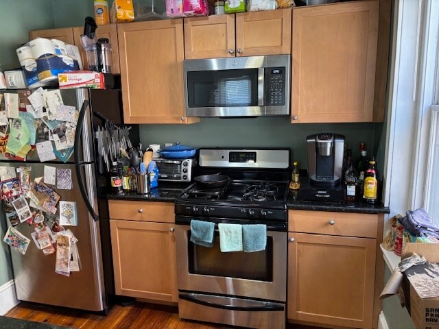 Building Photo - 40 Revere St