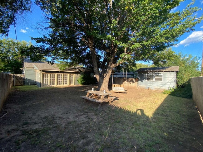 Building Photo - Pre-leasing June 1st! Tech Terrace!