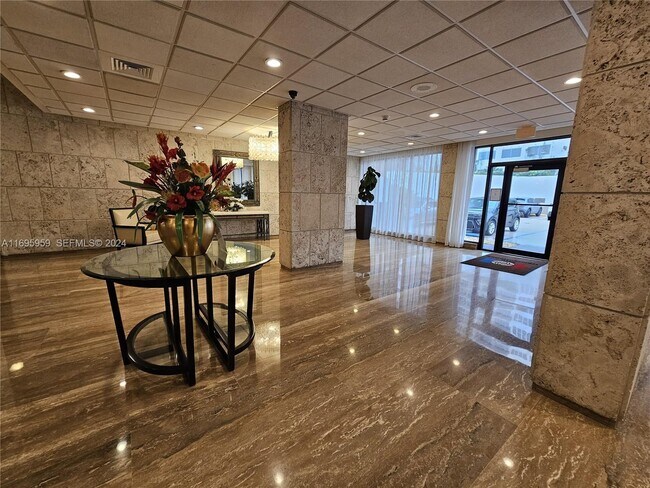 Building Photo - 1980 S Ocean Dr