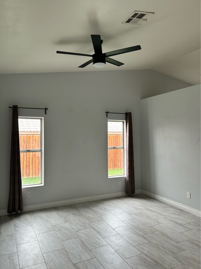 Living room - 52560 Avenida Navarro