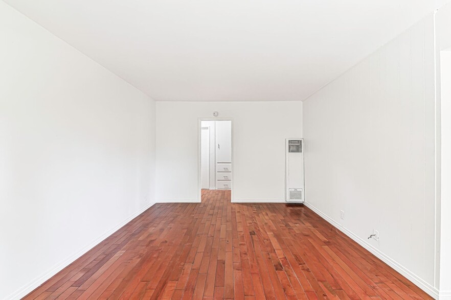 Building Photo - 3525 2nd St