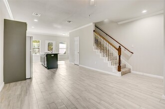 Building Photo - 1045 Marcolin St