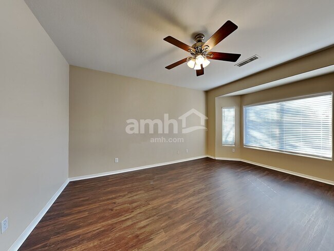 Building Photo - 5321 W Grenadine Rd