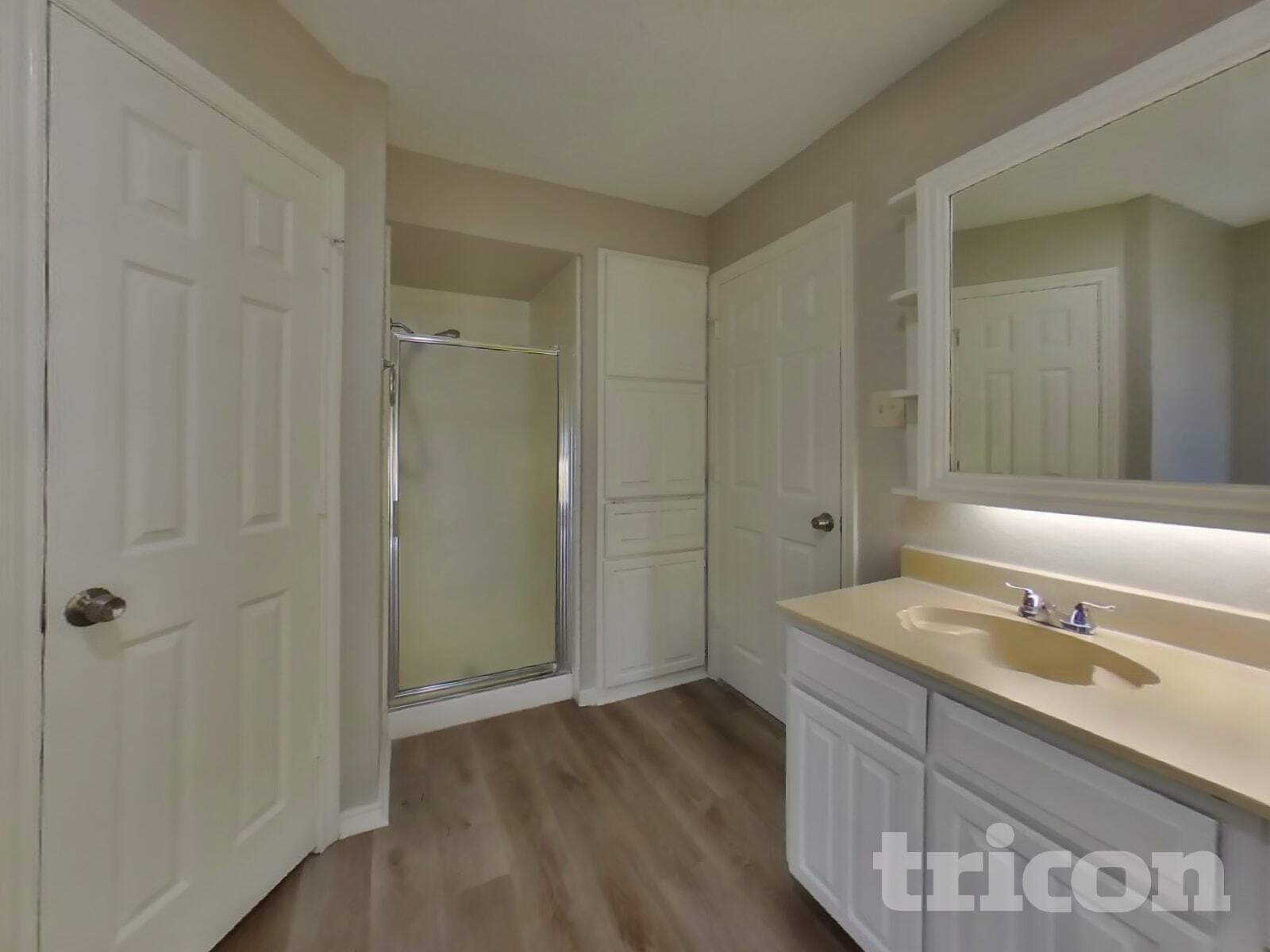 Building Photo - 934 Robinwood Dr