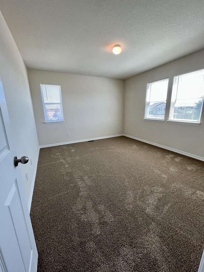Building Photo - 7595 Fargo Dr