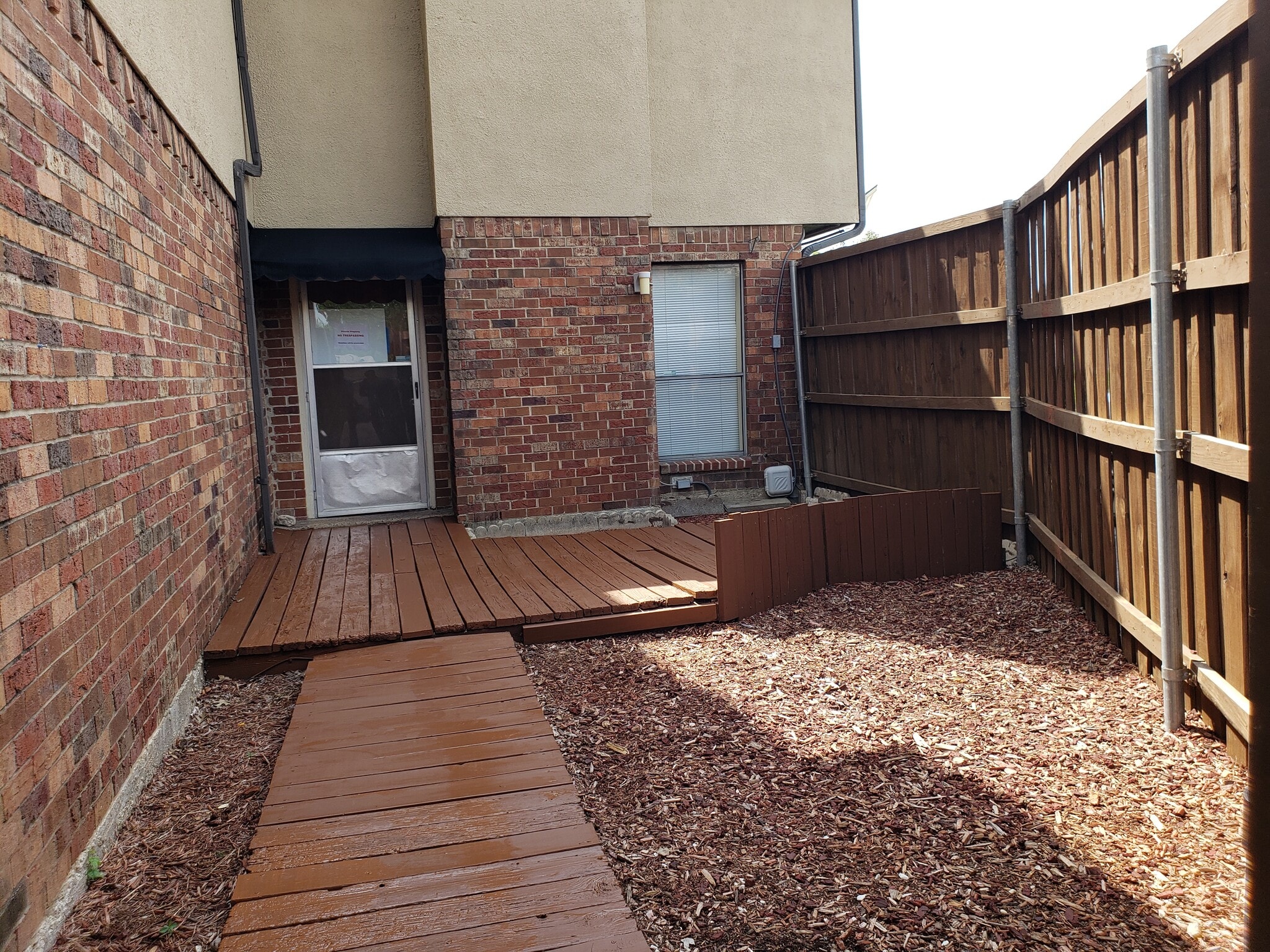 Building Photo - 6723 Eastridge Dr