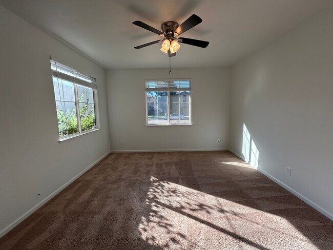 Building Photo - 5208 Harness Ct