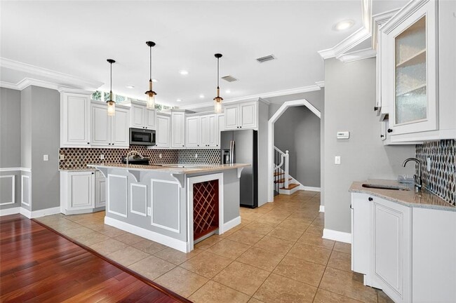 Building Photo - 2509 Bay Blvd