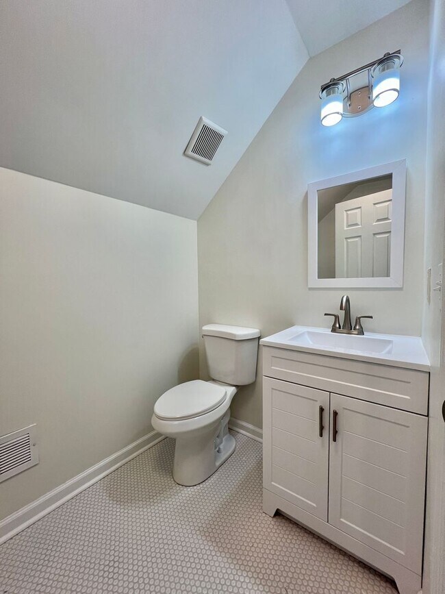 Building Photo - 1405 Brenner Ct