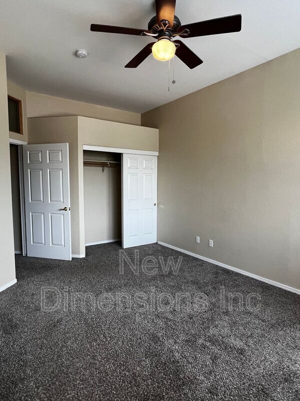 Building Photo - 1675 Brentford Way