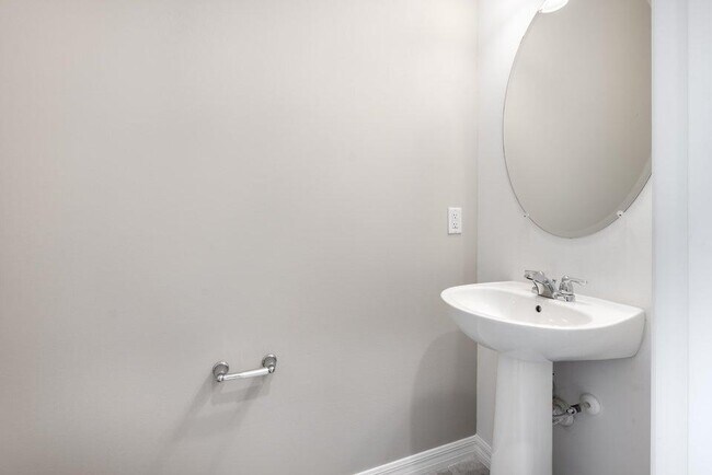 Building Photo - 6096 Rancho Ln