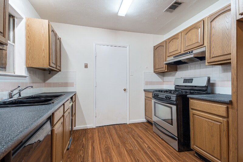 Building Photo - 13809 Janwood Ln