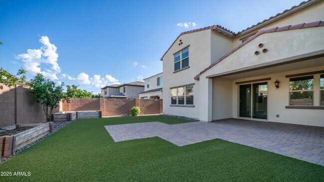 Building Photo - 4349 S Helix