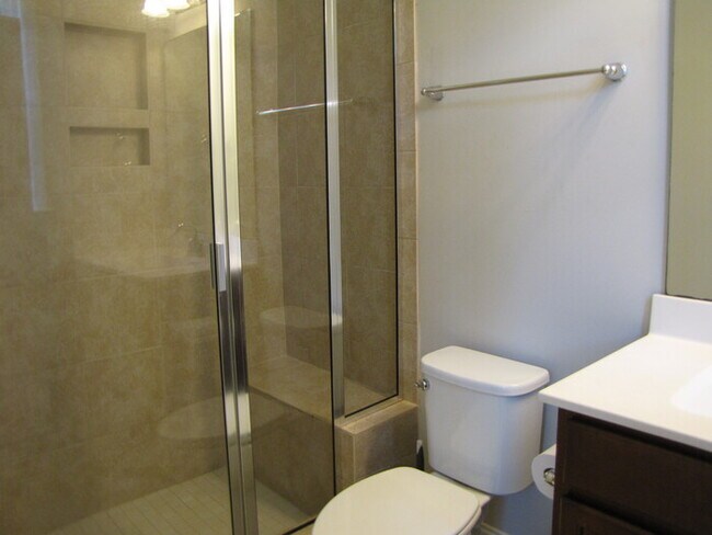 Building Photo - 349 Papyrus Pl