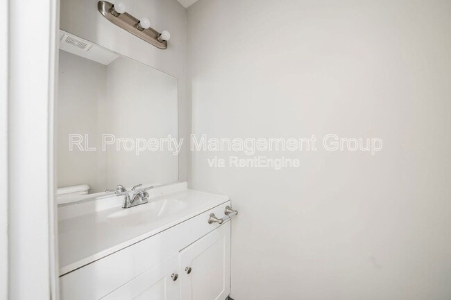 Building Photo - 6362 Cherylbrook Ln