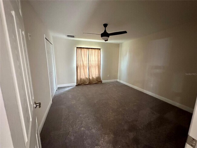 Building Photo - 5780 N Lena Dr