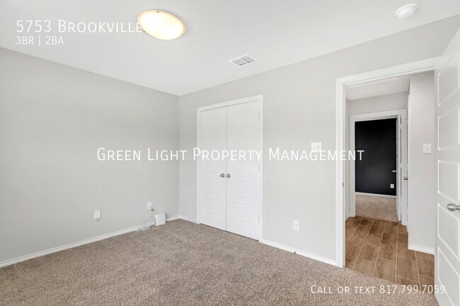 Building Photo - 5753 Brookville Dr