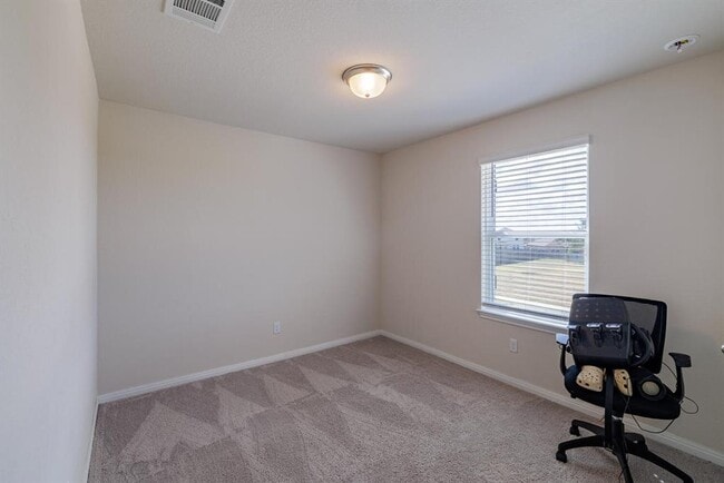 Building Photo - 132 Skycroft Cir