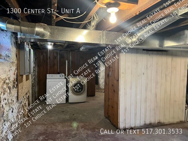 Building Photo - 1300 Center St